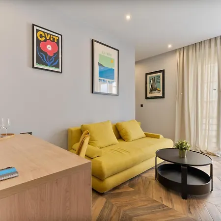 West Coast Deluxe Couette-café Split