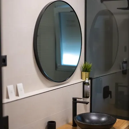 Nocleg ze śniadaniem West Coast Deluxe 4*