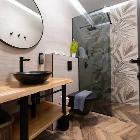 West Coast Deluxe לינה וארוחת בוקר ספליט