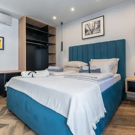 West Coast Deluxe 4* ספליט