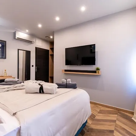 לינה וארוחת בוקר West Coast Deluxe ספליט