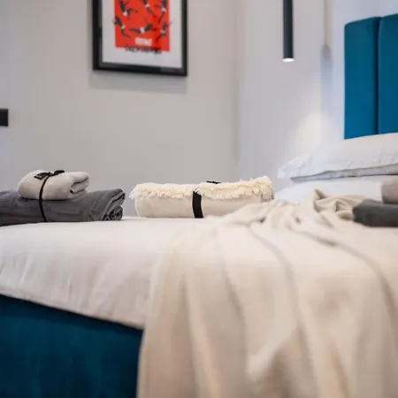 Bed & Breakfast West Coast Deluxe Split
