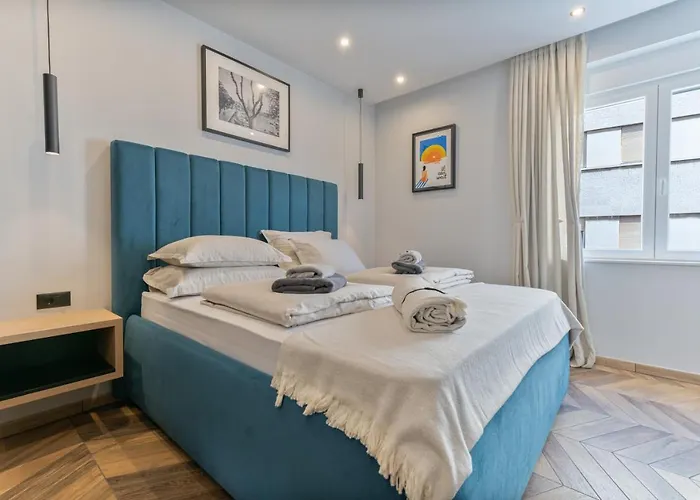 West Coast Deluxe Panzió 4*